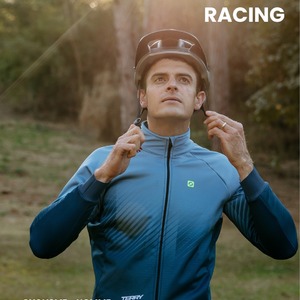 🤩 ZOOM SUR LA COLLECTION AUTOMNE-HIVEREn ce début de saison, équipez-vous comme il se doit avec notre toute nouvelle collection cyclisme pour Homme Racing !Des maillots manches longues et des vestes thermiques conçus pour allier confort et performance, et disponible en 2 coloris.Alors, préparez vos futures sorties hivernales avec POLI ! 🚴🏼♂️🌬️ 👉Rdv sur poli.fr#Cyclisme #Cycling #teamPOLI #autumn #fallseason #winter #poli