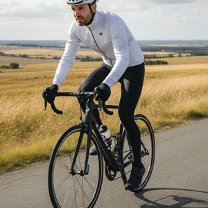 Veste thermique unisexe NEODRIFT – La protection ultime contre le froid ❄️La veste thermique NEODRIFT est conçue pour les cyclistes exigeants : coupe-vent, chaude et respirante, elle vous garde à l’aise même lors des sorties les plus fraîches. Performance, technicité et élégance signées POLI.➡️ Précommandez la vôtre sur poli.fr#cyclisme #cycling #poliwear
